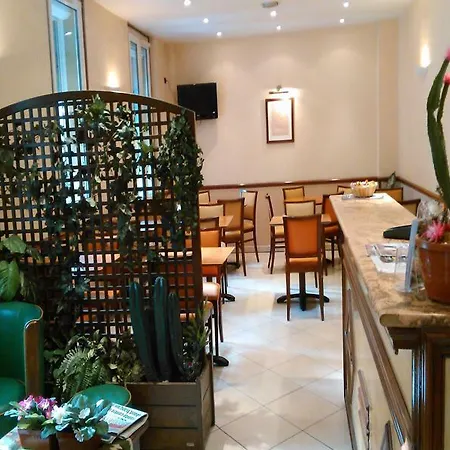 Cactus Hotel